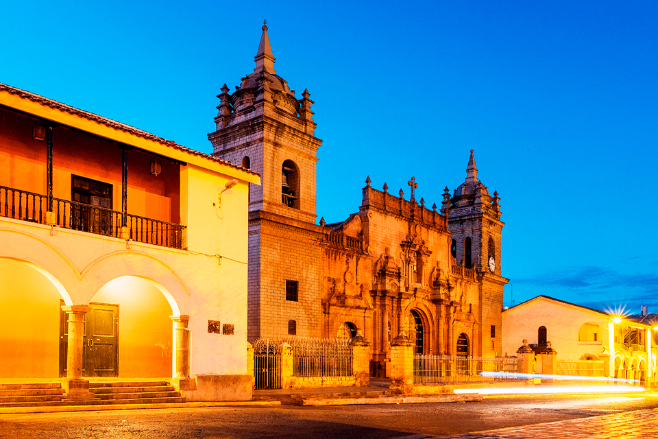 About Perú
