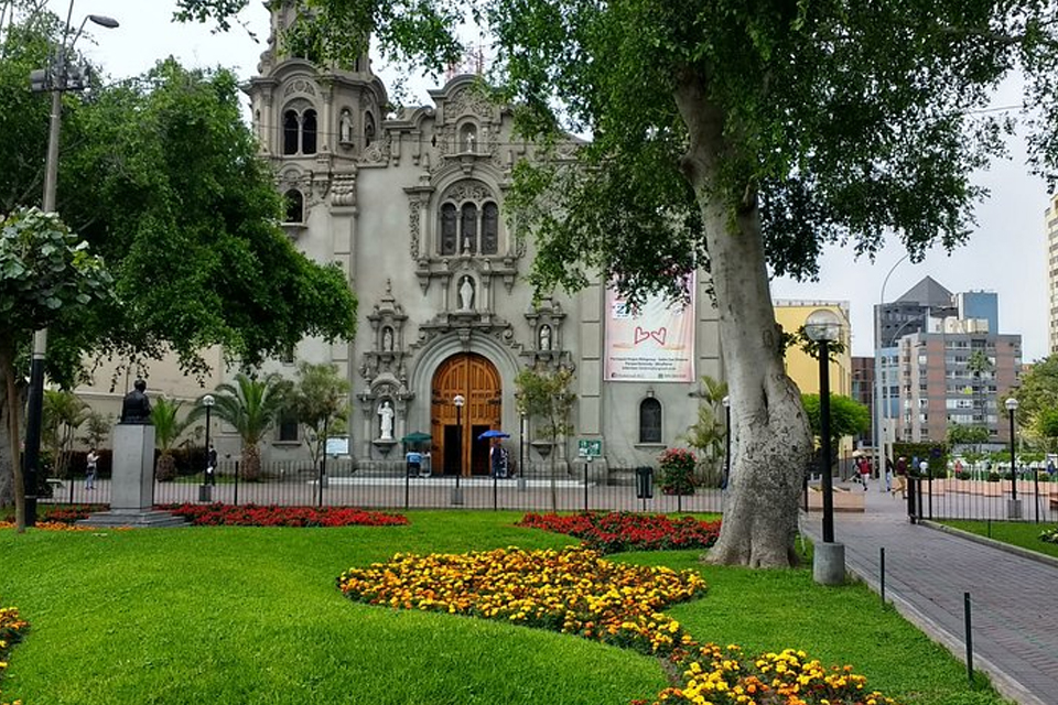 About Perú